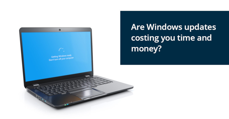 安装Windows 10更新的笔记本电脑- Windows更新是否花费你的时间和金钱?